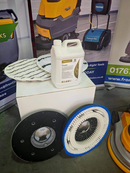 Ghibli SB143 L08 Complete Bonnet Cleaning Package
